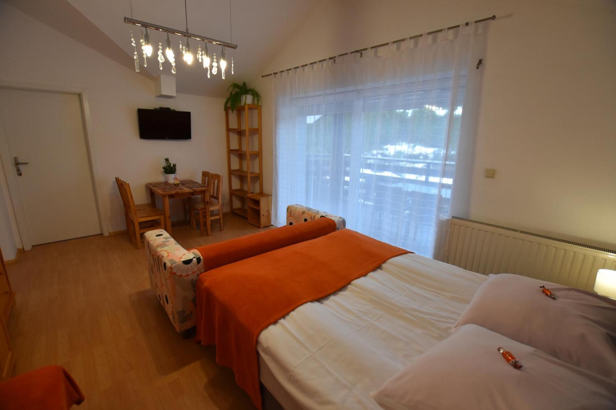 Apartamenty Czyrna Przy Gondoli Щирк Номер фото